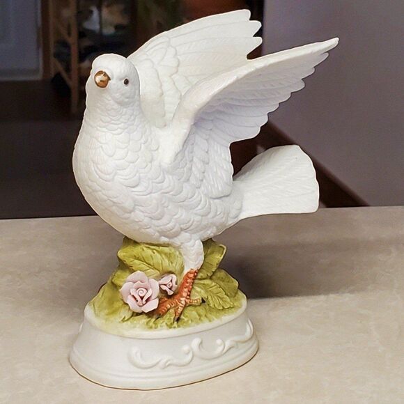 Vintage Napcoware Napco 9479 WHITE DOVE Porcelain Figurine - Picture 1 of 9